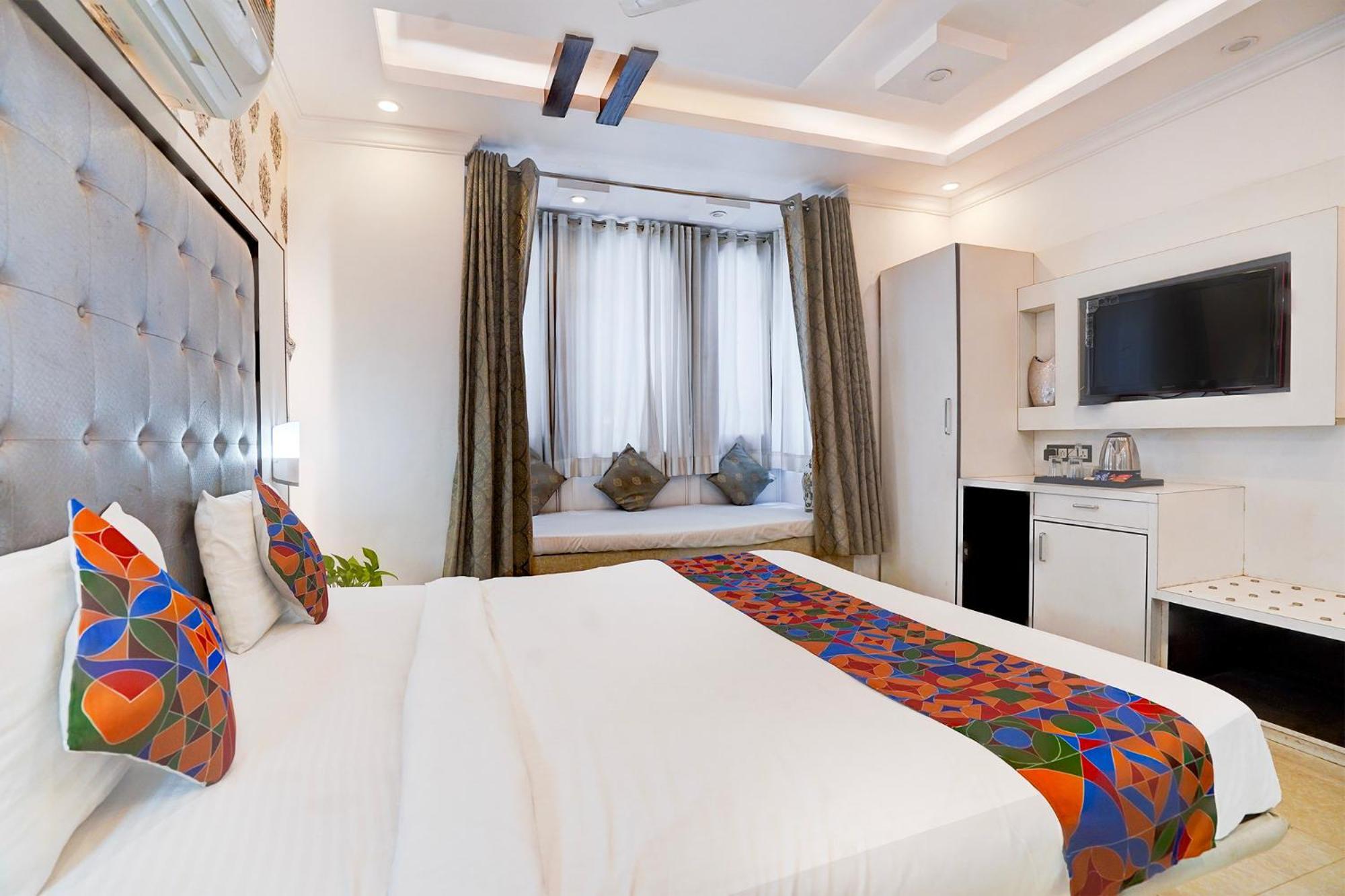 Hotel Mandiram Palace Udaipur Exterior photo